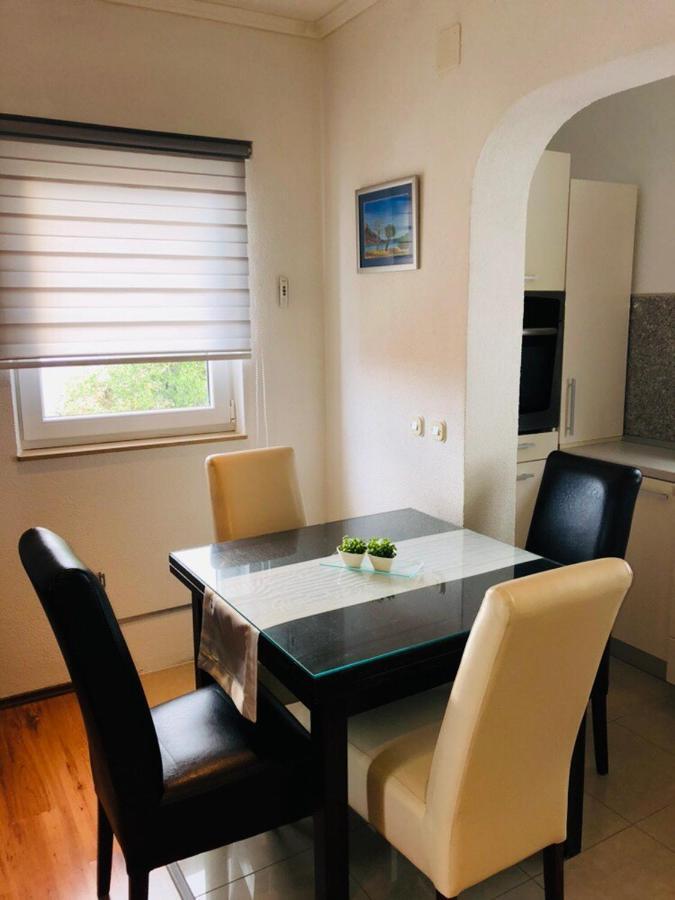Apartman Stevic Pisak Exteriör bild